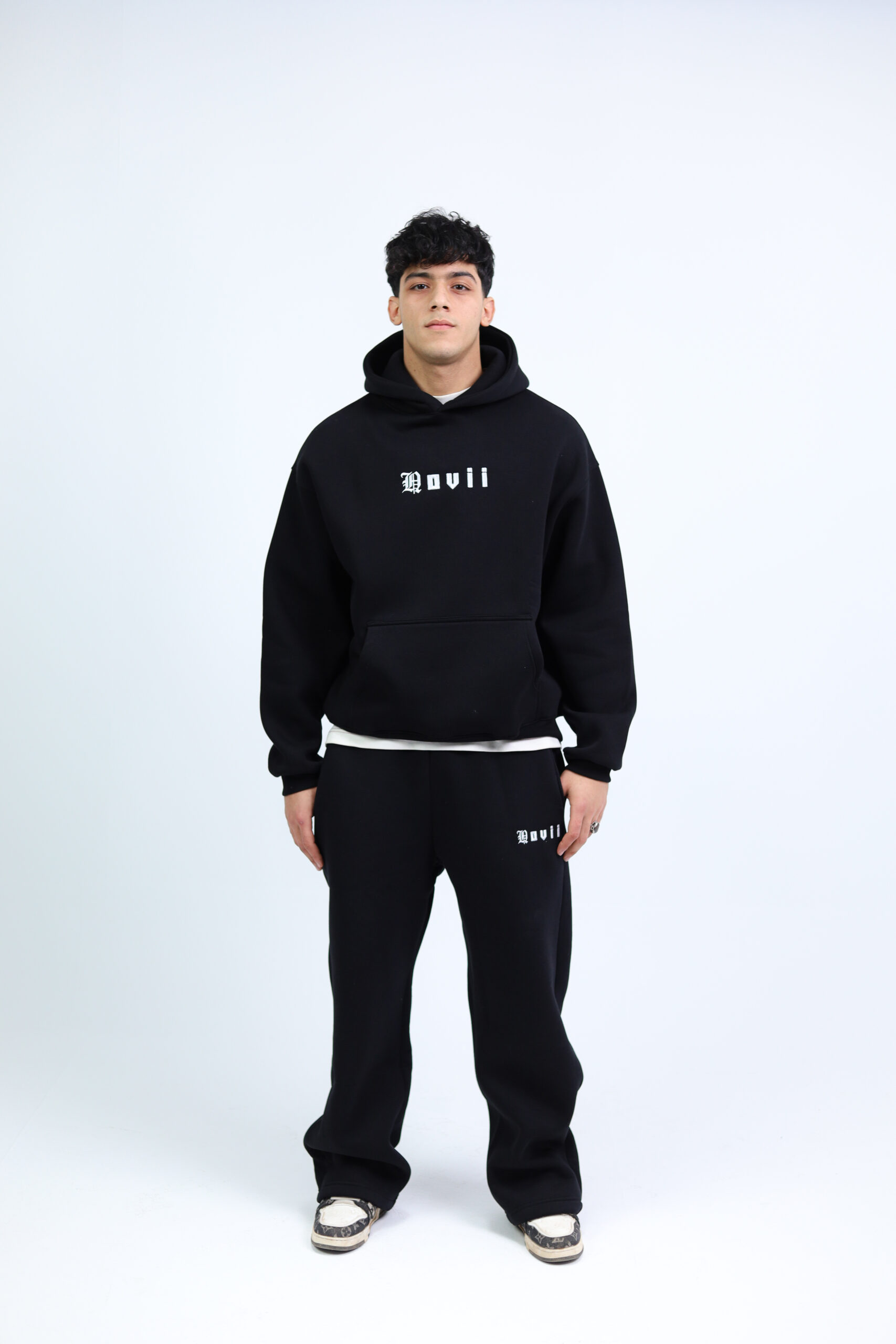 HOVII Black Set (Hoodie + Pants) - الصورة 3