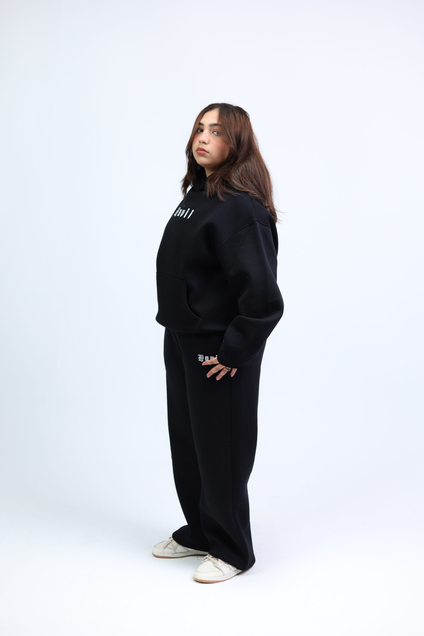 HOVII Black Set (Hoodie + Pants) - الصورة 5